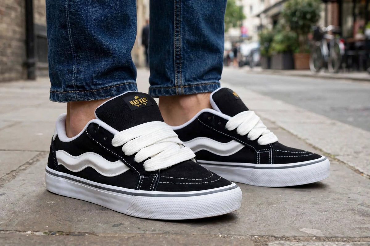 Tênis Mad Rats Skate Preto com Branco – Cadarço Grosso
