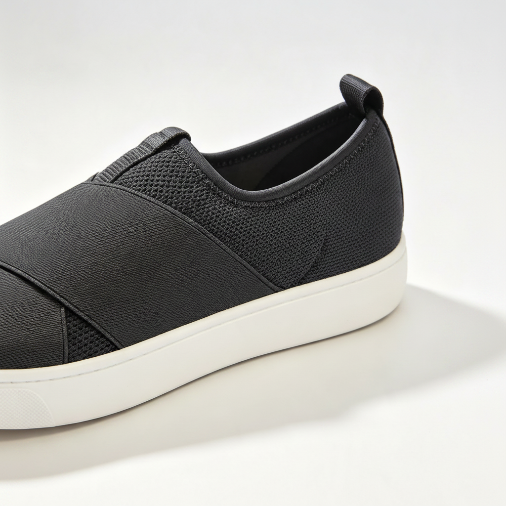 Tênis Slip-On Arezzo com Tiras Elásticas